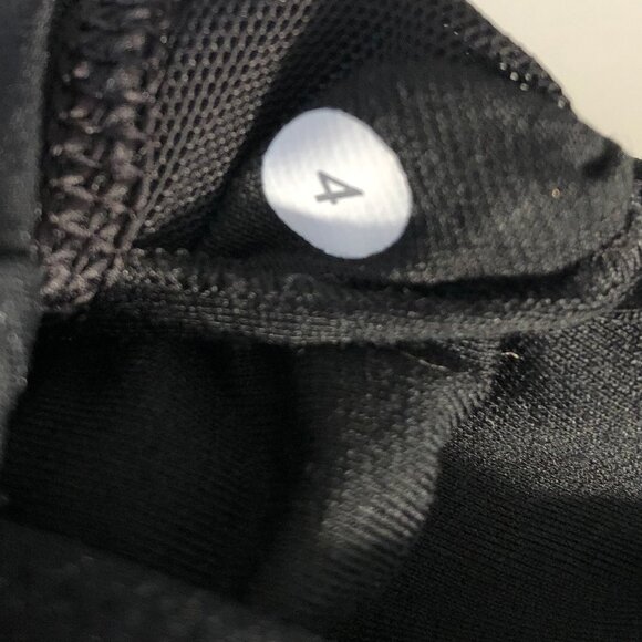 Lululemon Chaturanga Strappy Criss Cross Yoga Tank Top Luxtreme Black Sz 4 - Picture 11 of 13